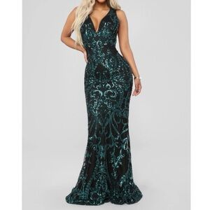 Fashion Nova Jade Green Sequins Black Mesh Dara Sequin Dress V-Neck Gown